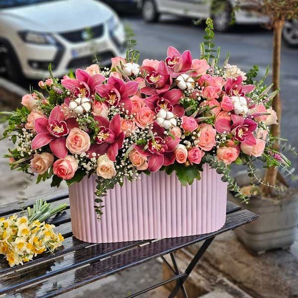 سبد گل تبریک کد 4067 – گل اور